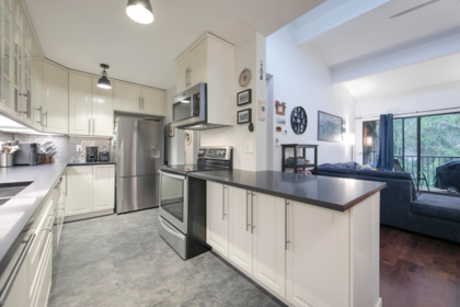 326 9101 Horne Street, Burnaby, BC