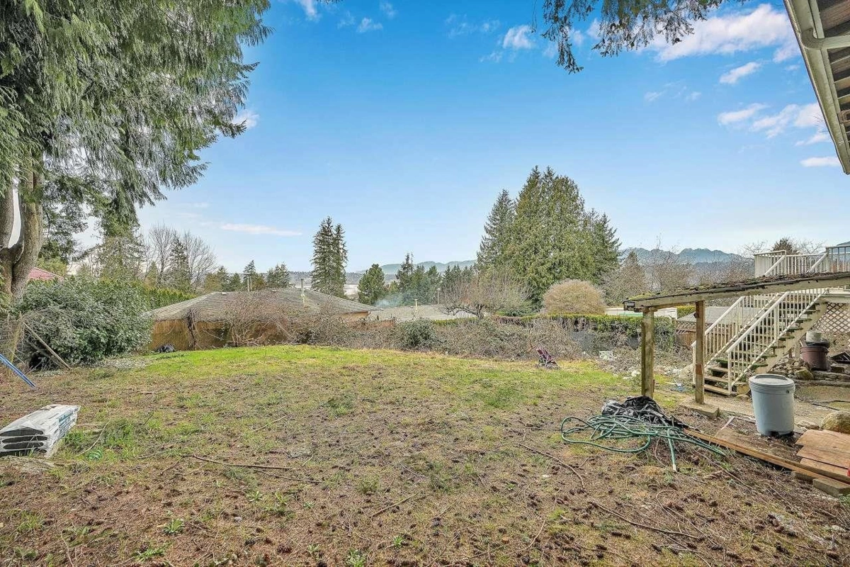Garage Interior Photo of 11455 139a Street, Surrey, BC