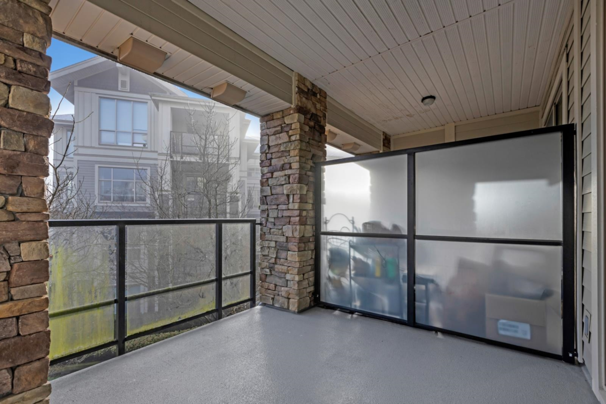 Entry Foyer Photo of 201 250 Francis Way, New Westminster, BC