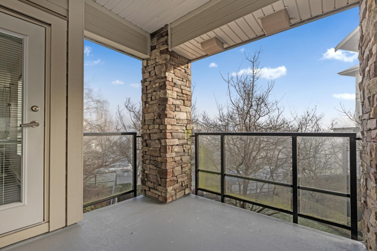 Laundry Room Photo of 201 250 Francis Way, New Westminster, BC