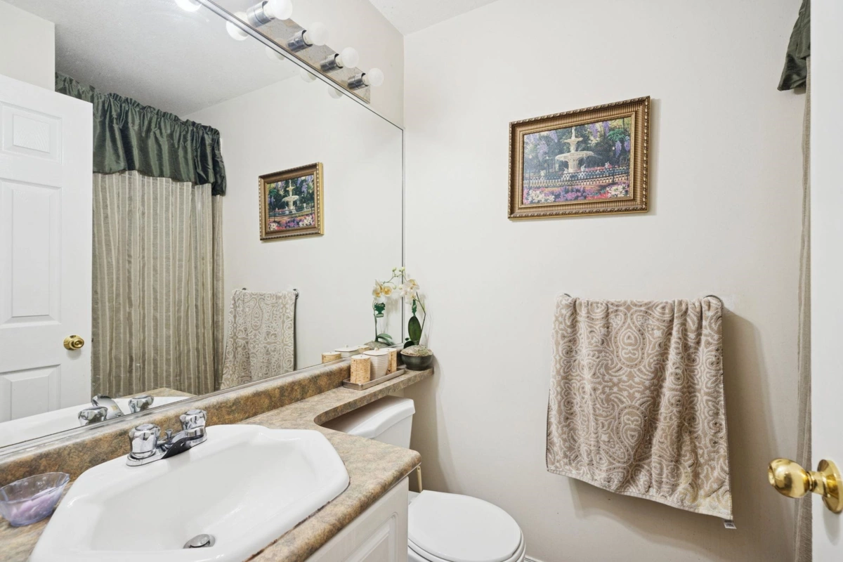 Basement Recreation Room Photo of 6740 150a Street, Surrey, BC