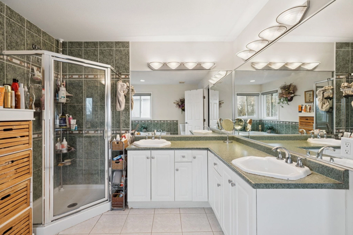 Bedroom 2 Photo of 6740 150a Street, Surrey, BC