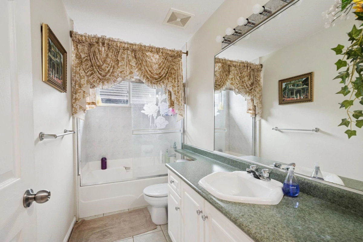 Bedroom 4 Photo of 6740 150a Street, Surrey, BC