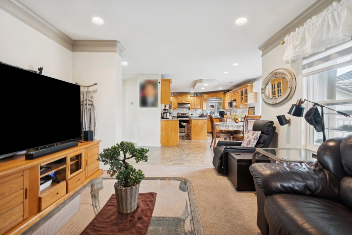 Dining Area Photo of 6740 150a Street, Surrey, BC