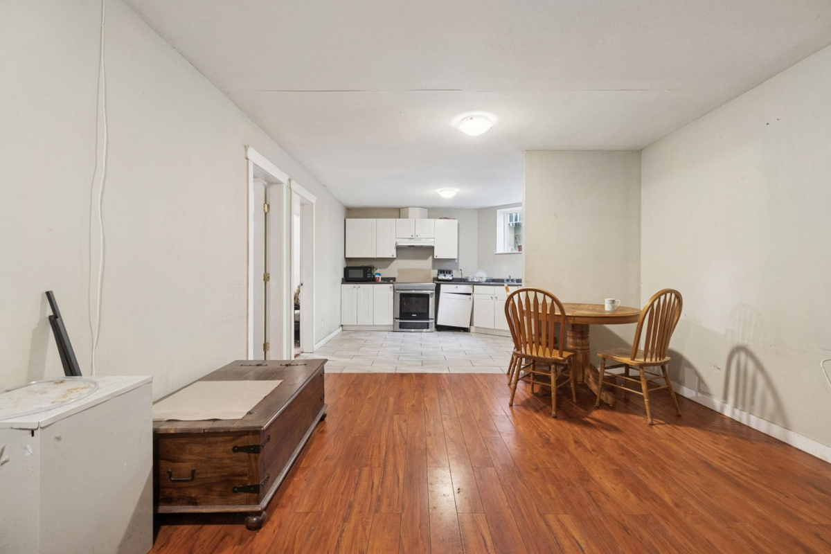 Entry Foyer Photo of 6740 150a Street, Surrey, BC