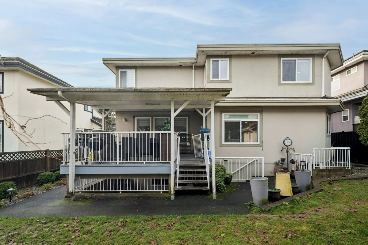 Hot Tub / Spa Photo of 6740 150a Street, Surrey, BC