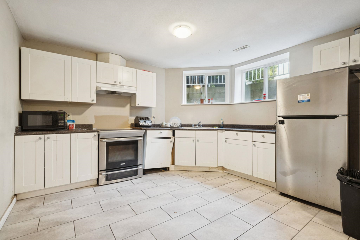 Staircase Photo of 6740 150a Street, Surrey, BC