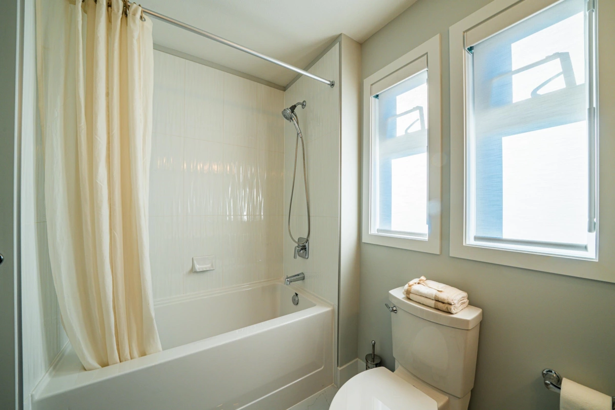 Bedroom 4 Photo of 2112 166 Street, Surrey, BC