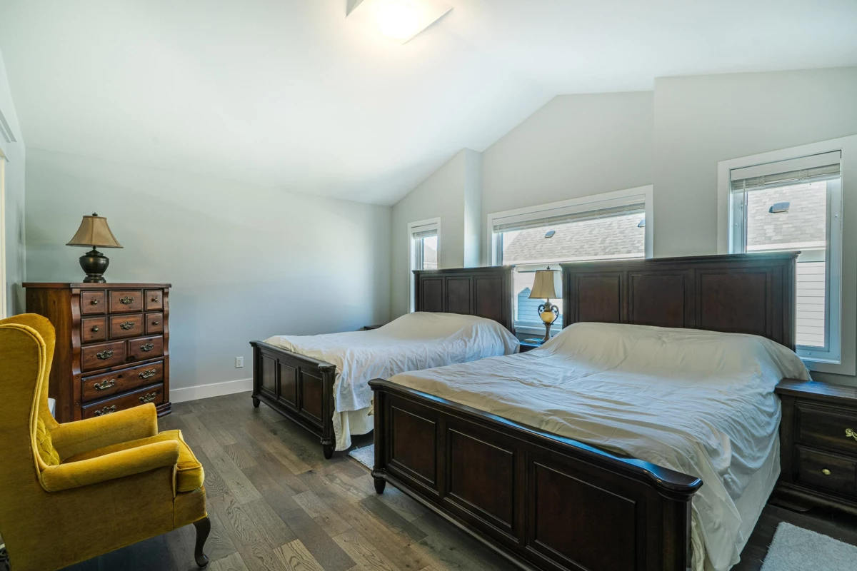 Breakfast Nook Photo of 2112 166 Street, Surrey, BC