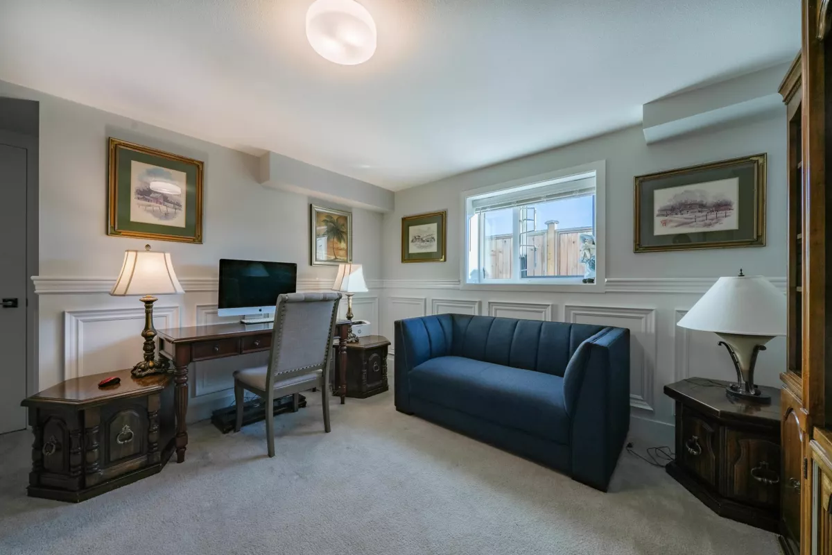 Office / Den Photo of 2112 166 Street, Surrey, BC