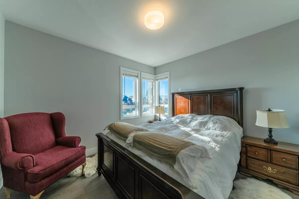 Primary Bathroom Photo of 2112 166 Street, Surrey, BC