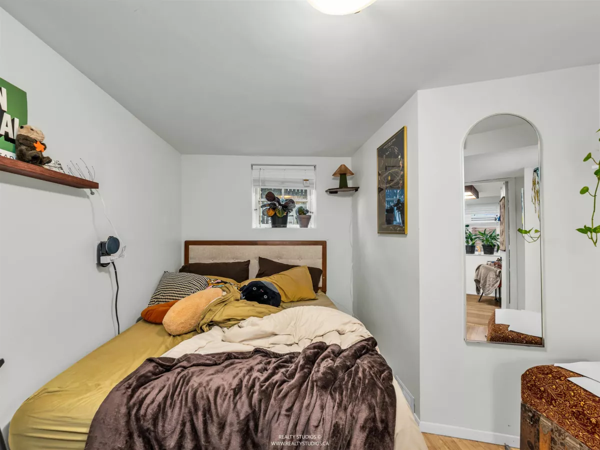 Garden / Landscaping Photo of 354 W 15th Avenue, Vancouver, BC