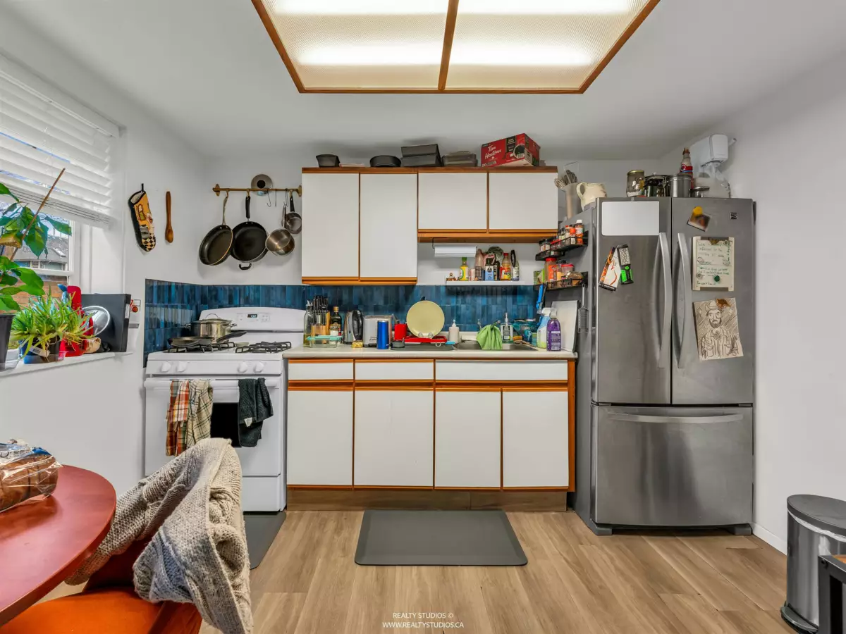 Outdoor Patio Photo of 354 W 15th Avenue, Vancouver, BC