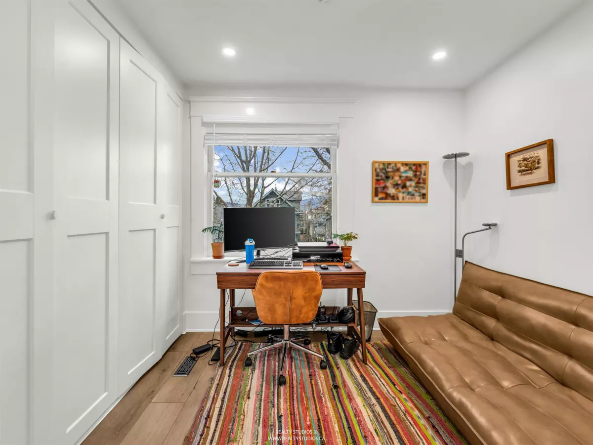 Pantry Photo of 354 W 15th Avenue, Vancouver, BC