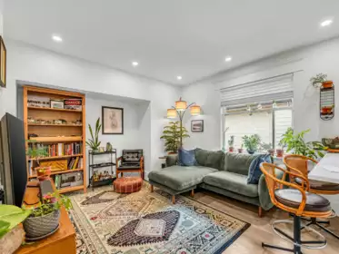 354 W 15th Avenue, Vancouver, BC