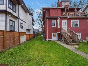 Outdoor Kitchen Photo of 354 W 15th Avenue, Vancouver, BC