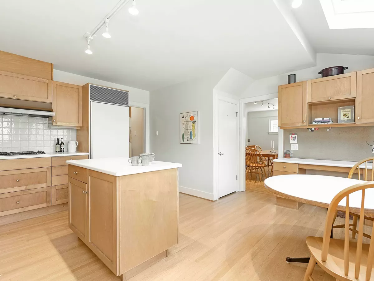 Basement Recreation Room Photo of 4269 W 13th Avenue, Vancouver, BC