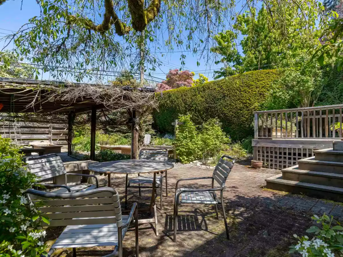 Front Yard Photo of 4269 W 13th Avenue, Vancouver, BC