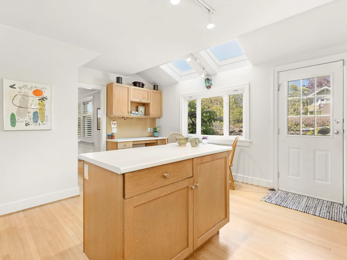 Guest Bathroom Photo of 4269 W 13th Avenue, Vancouver, BC