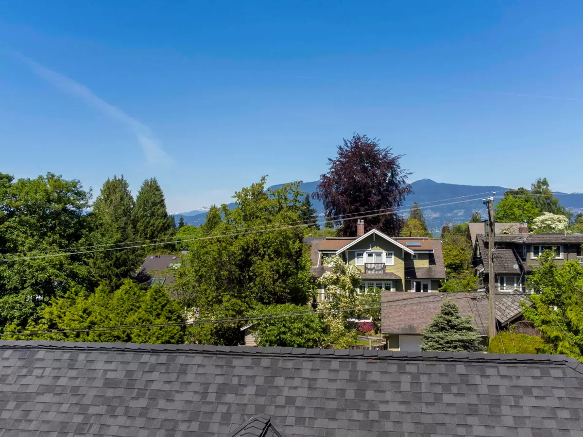 Hot Tub / Spa Photo of 4269 W 13th Avenue, Vancouver, BC