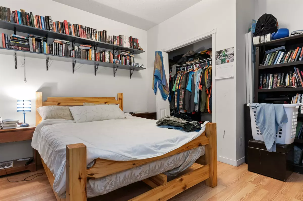 Family Room Photo of 564 Wallace Street, Hope, BC