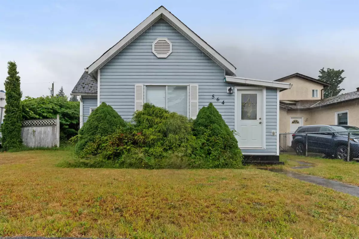 Laundry Room Photo of 564 Wallace Street, Hope, BC