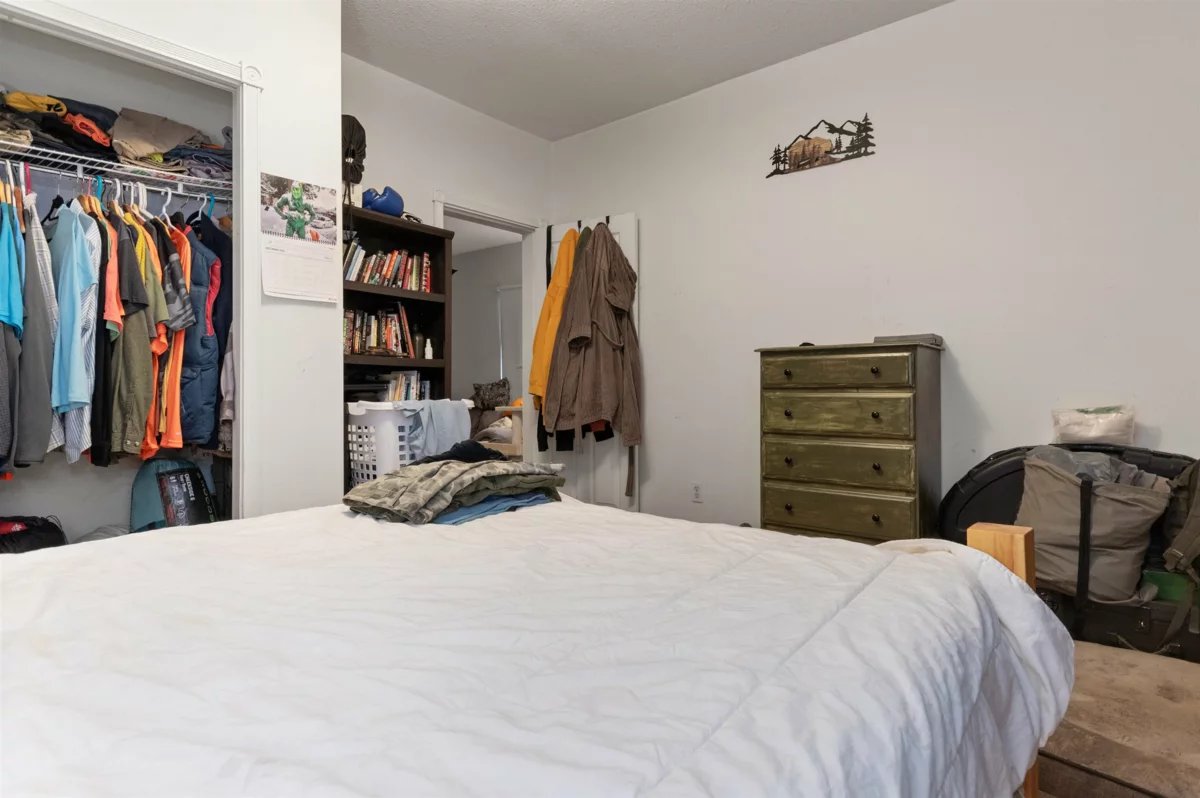 Living Room Photo of 564 Wallace Street, Hope, BC