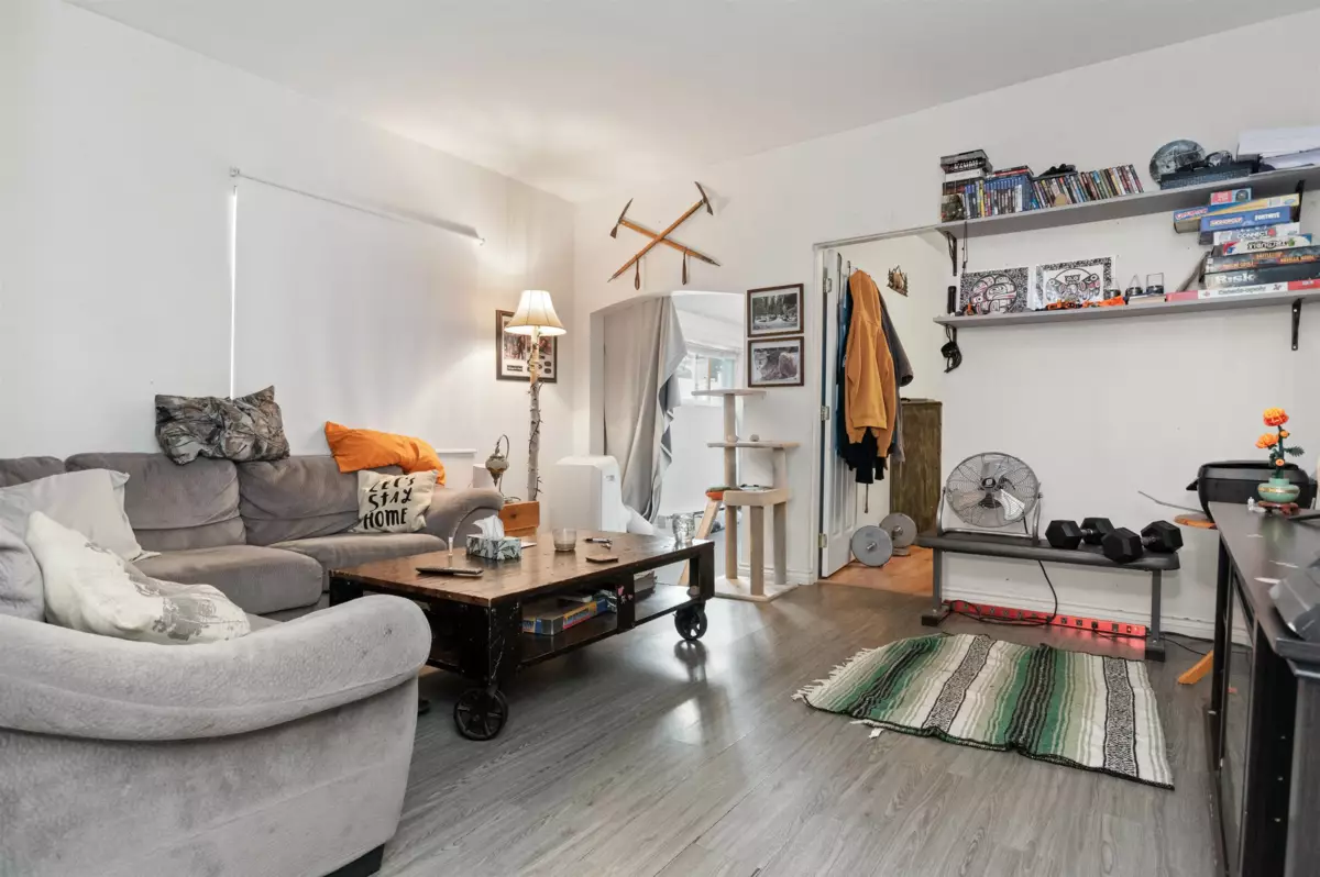 Office / Den Photo of 564 Wallace Street, Hope, BC