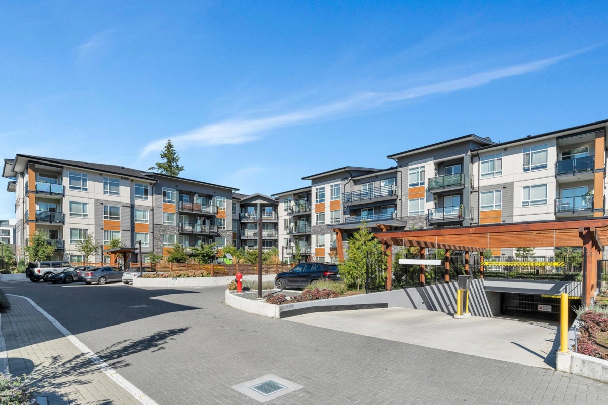 Backyard Photo of 214 19935 75a Avenue, Langley, BC