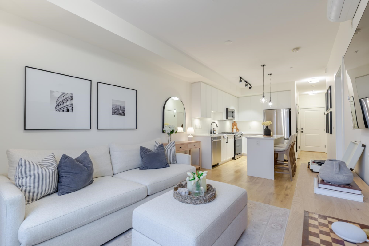 Dining Area Photo of 214 19935 75a Avenue, Langley, BC