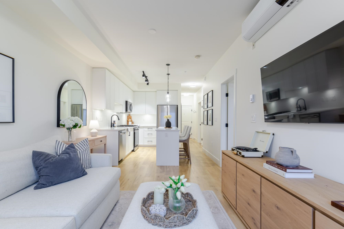 Family Room Photo of 214 19935 75a Avenue, Langley, BC