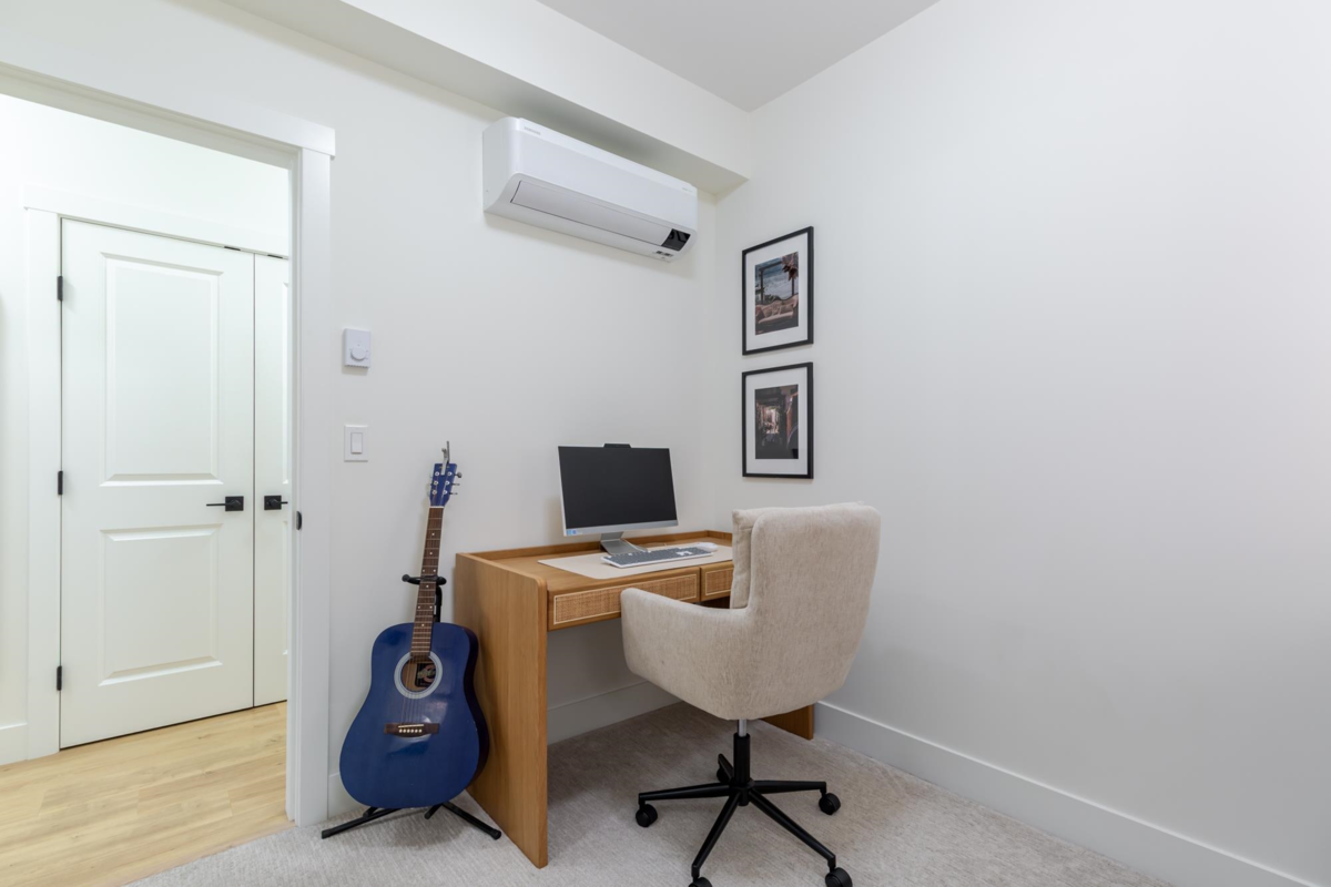 Laundry Room Photo of 214 19935 75a Avenue, Langley, BC