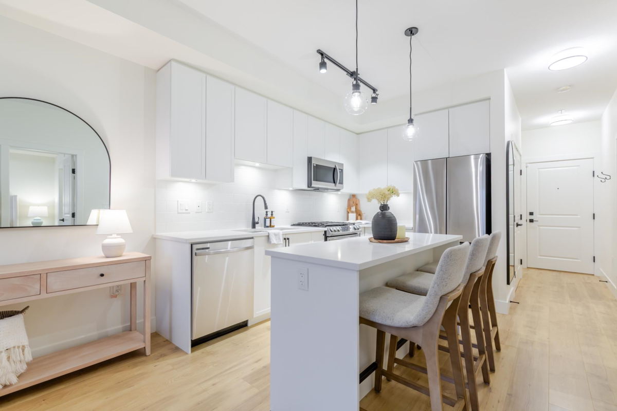 Walk-In Closet Photo of 214 19935 75a Avenue, Langley, BC