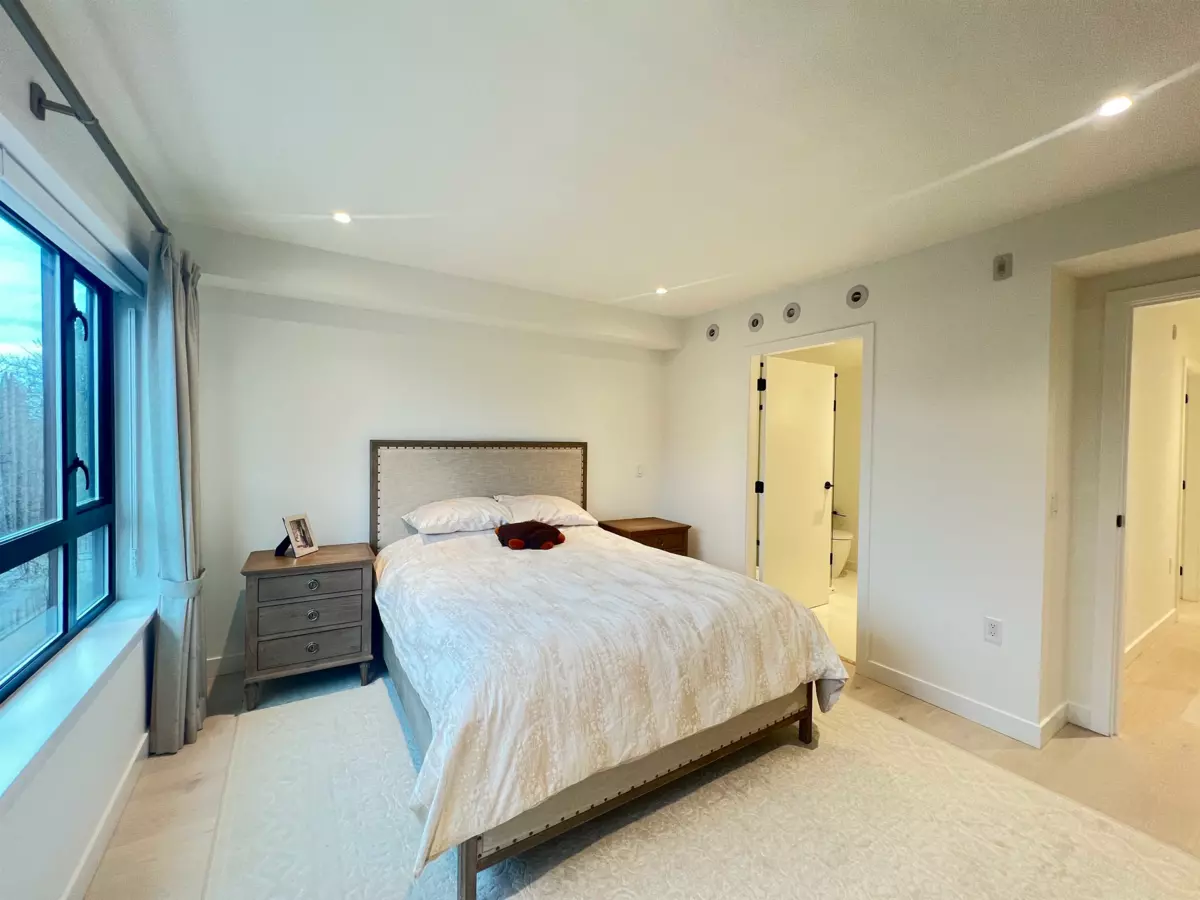 Entry Foyer Photo of 34 530 W 28th Avenue, Vancouver, BC