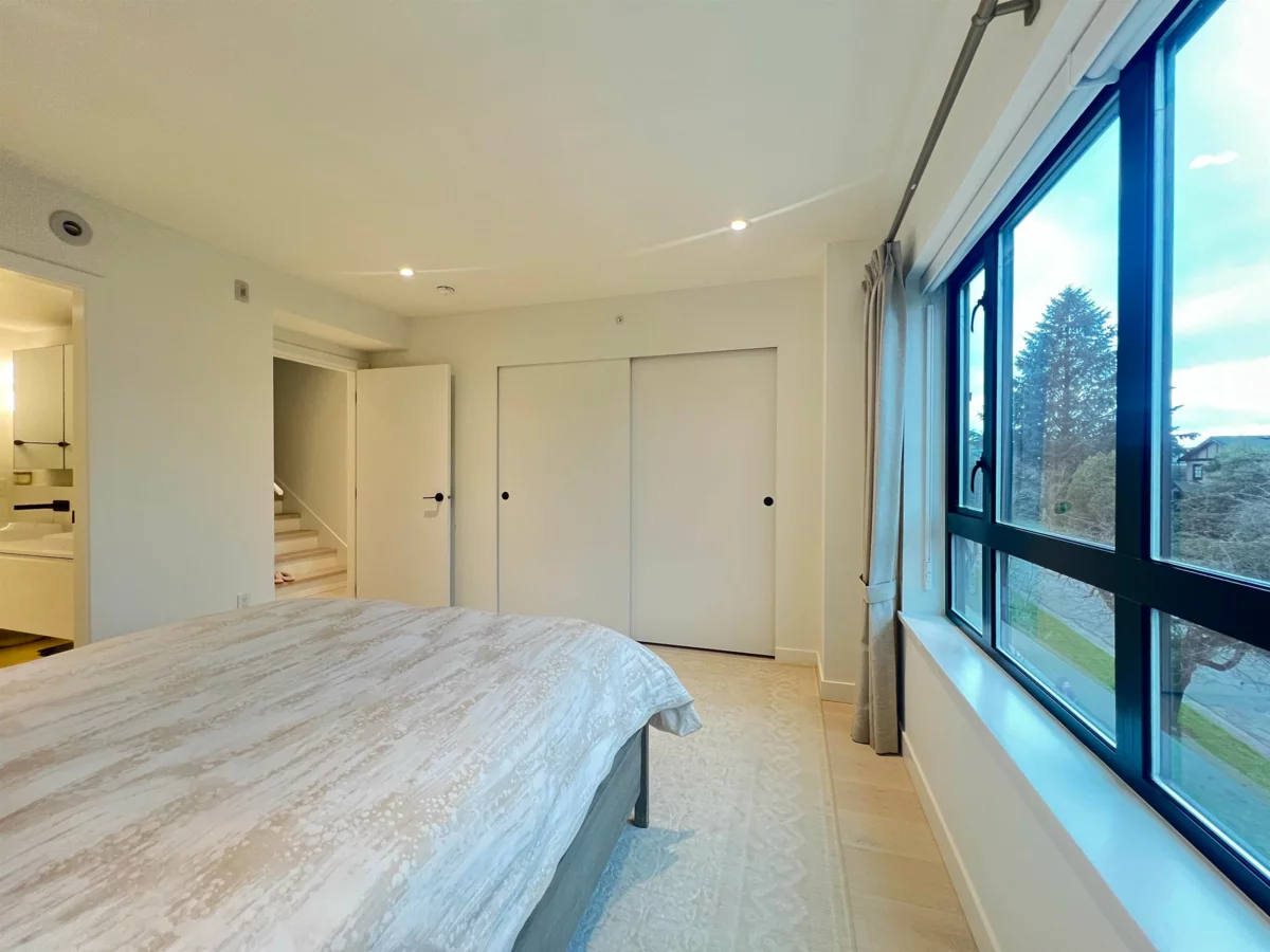 Hallway Photo of 34 530 W 28th Avenue, Vancouver, BC