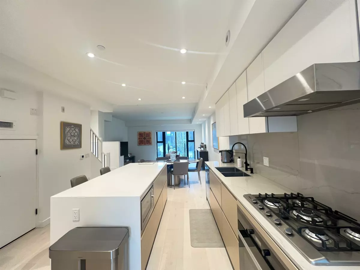 Powder Room Photo of 34 530 W 28th Avenue, Vancouver, BC