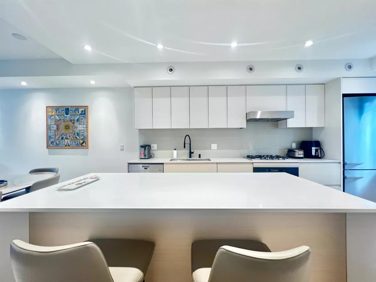 Walk-In Closet Photo of 34 530 W 28th Avenue, Vancouver, BC