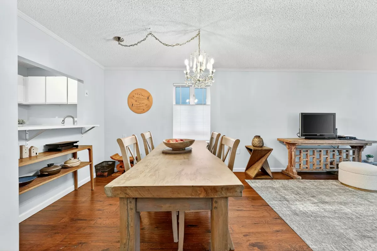 Family Room Photo of 104 1551 W 11th Avenue, Vancouver, BC