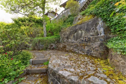 Hot Tub / Spa Photo of 5207 Aspen Drive, West Vancouver, BC