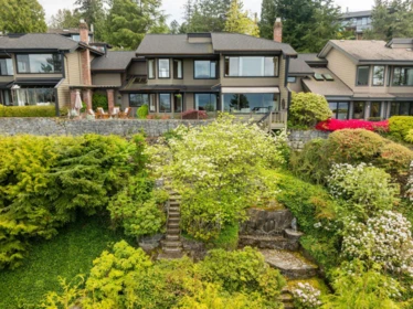 Outdoor Kitchen Photo of 5207 Aspen Drive, West Vancouver, BC