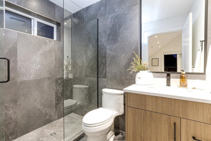 Mudroom Photo of 1 1990 Venables Street, Vancouver, BC