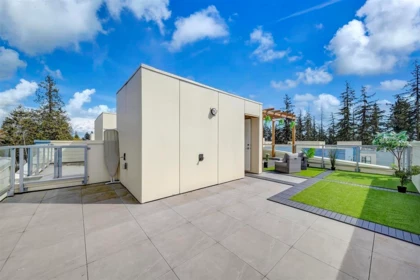Hallway Photo of 37 5858 132 Street, Surrey, BC