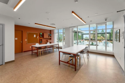 Hallway Photo of 1810 13675 107a Avenue, Surrey, BC