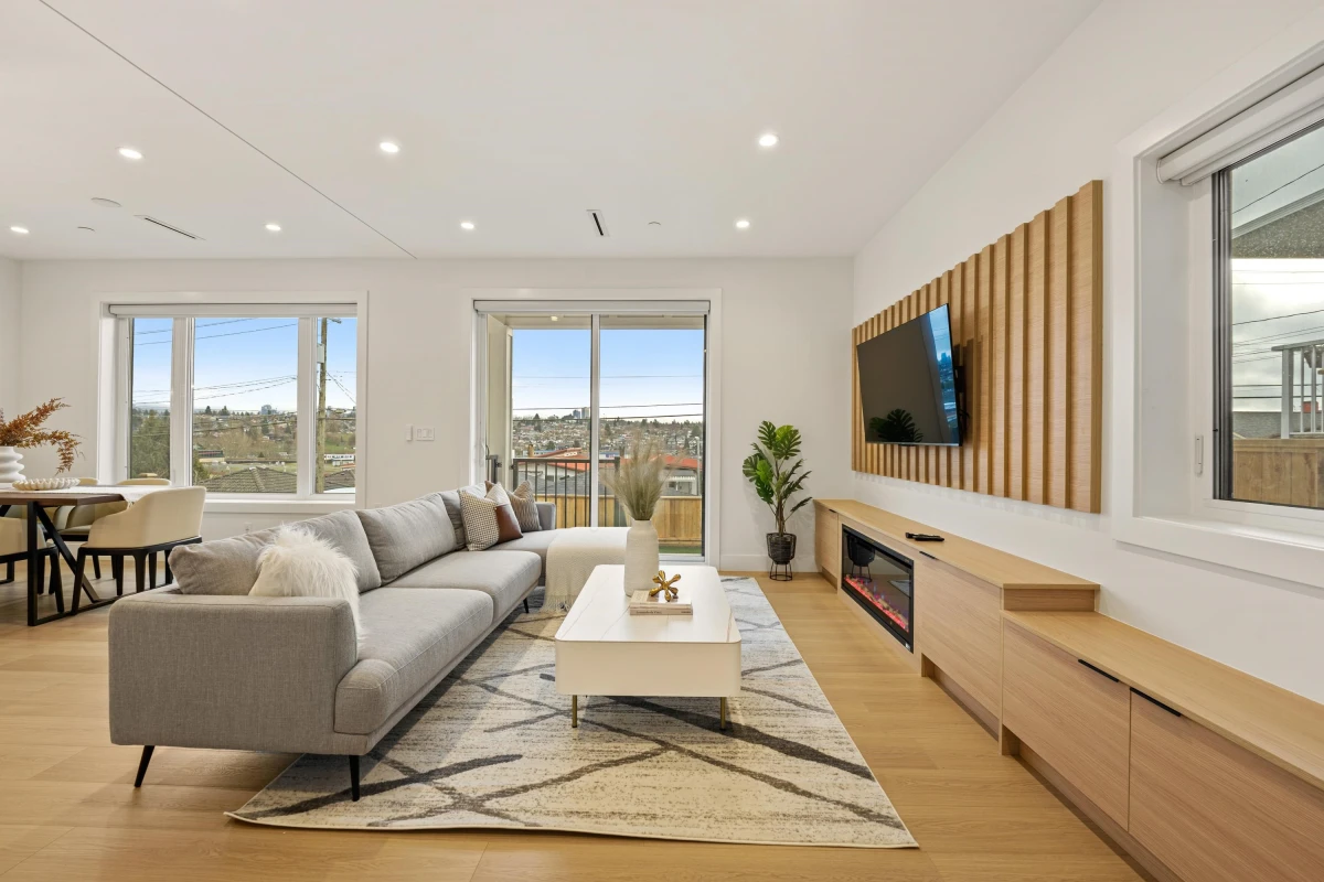 Living Room Photo of 3156-2 E 8th Avenue, Vancouver, BC