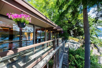 Kitchen Photo of 4885 Cove Cliff Place, North Vancouver, BC