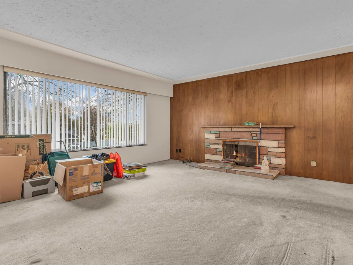 Family Room Photo of 409 E 63rd Avenue, Vancouver, BC
