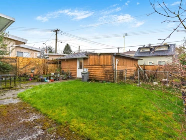 Swimming Pool Photo of 409 E 63rd Avenue, Vancouver, BC