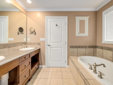 Basement Recreation Room Photo of 14185 33 Avenue, Surrey, BC