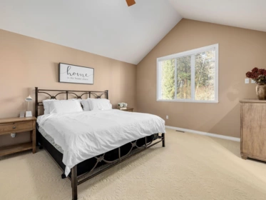 Powder Room Photo of 14185 33 Avenue, Surrey, BC