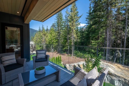 Breakfast Nook Photo of 1733 River Run Place, Whistler, BC
